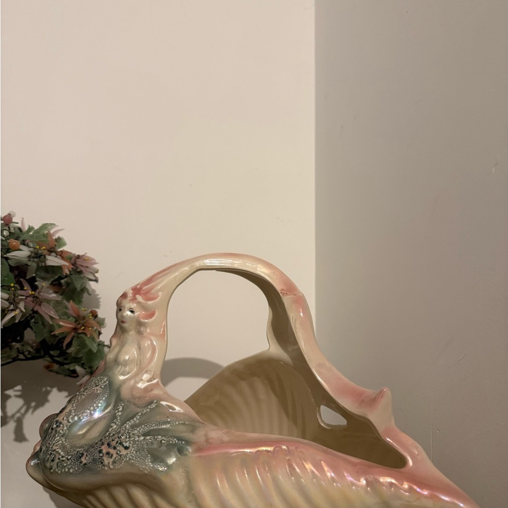 Rare! 🧜🏽‍♀️Vintage Mermaid Shell Ceramic Basket - Picture 6 of 6